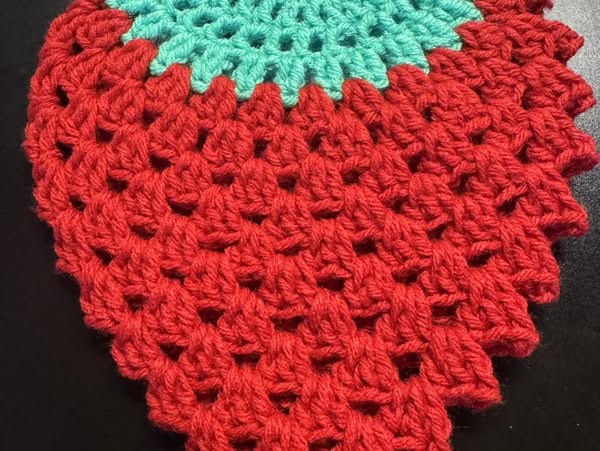Crochet Strawberry Pot Holder