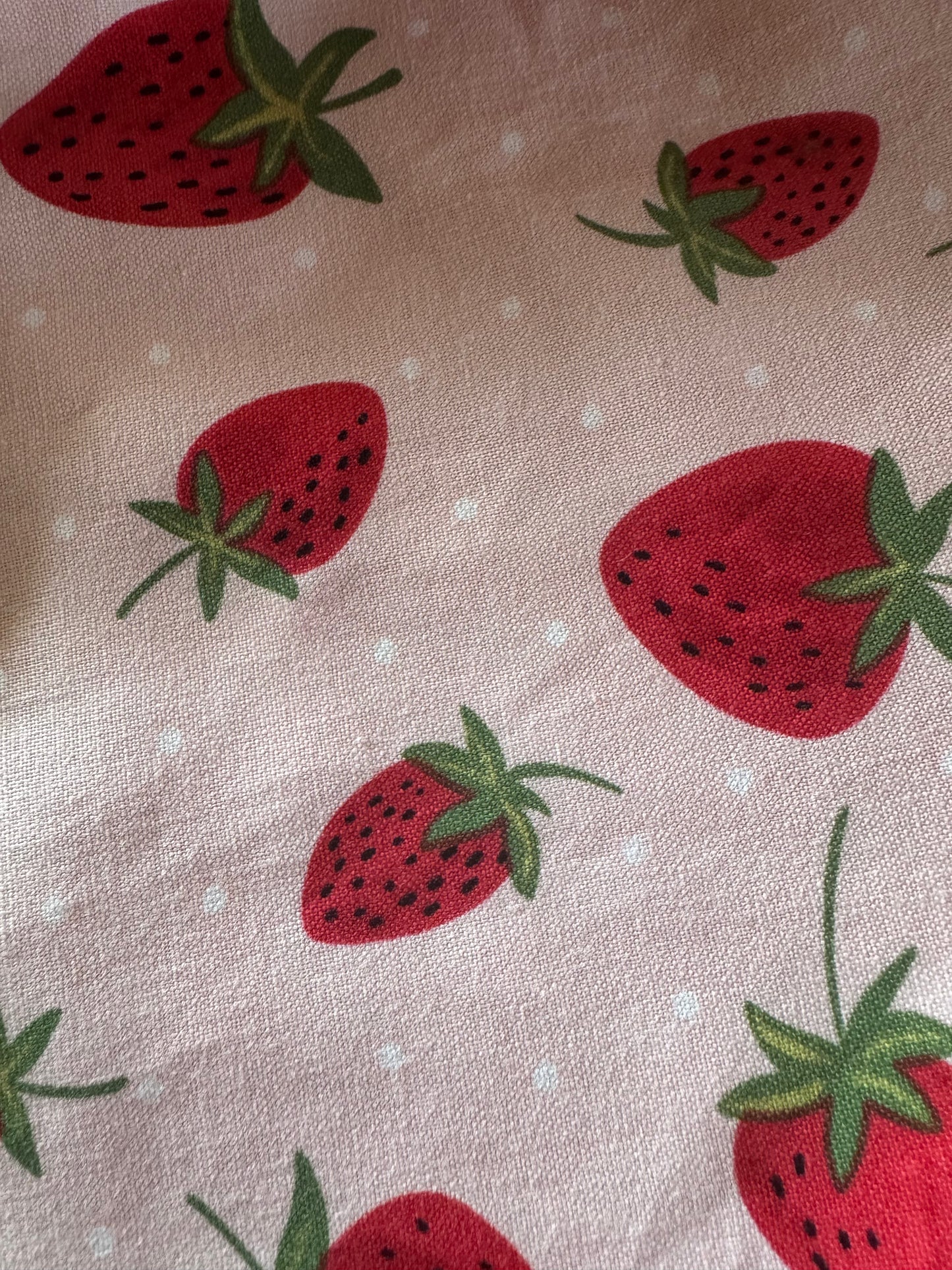 🍓 Strawberry Delight Head Scarf